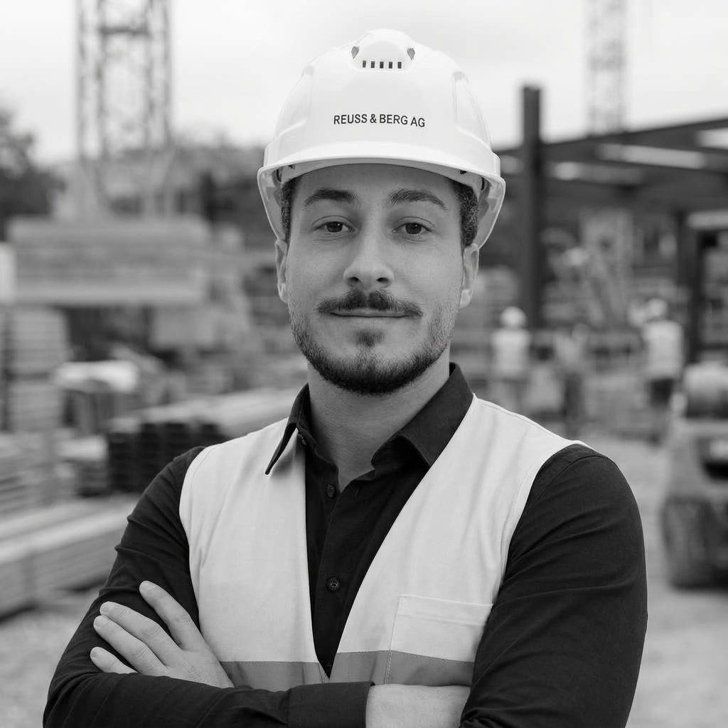 Der Inhaber der REUSS & BERG AG auf einer Baustelle